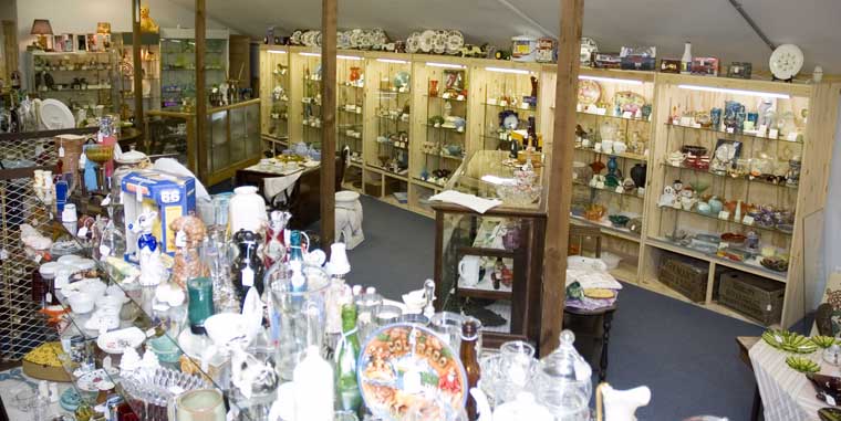 Egg Palace Antiques and Collectables